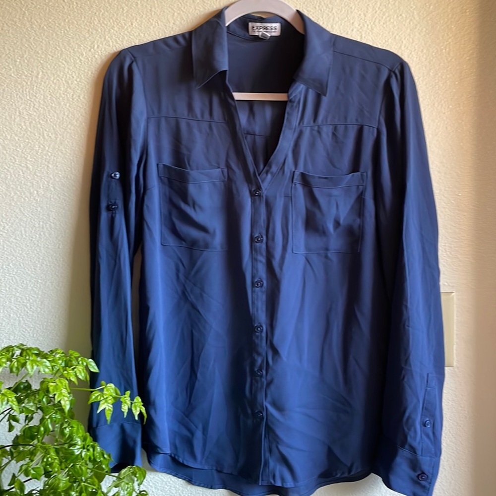 Long sleeve flow button down